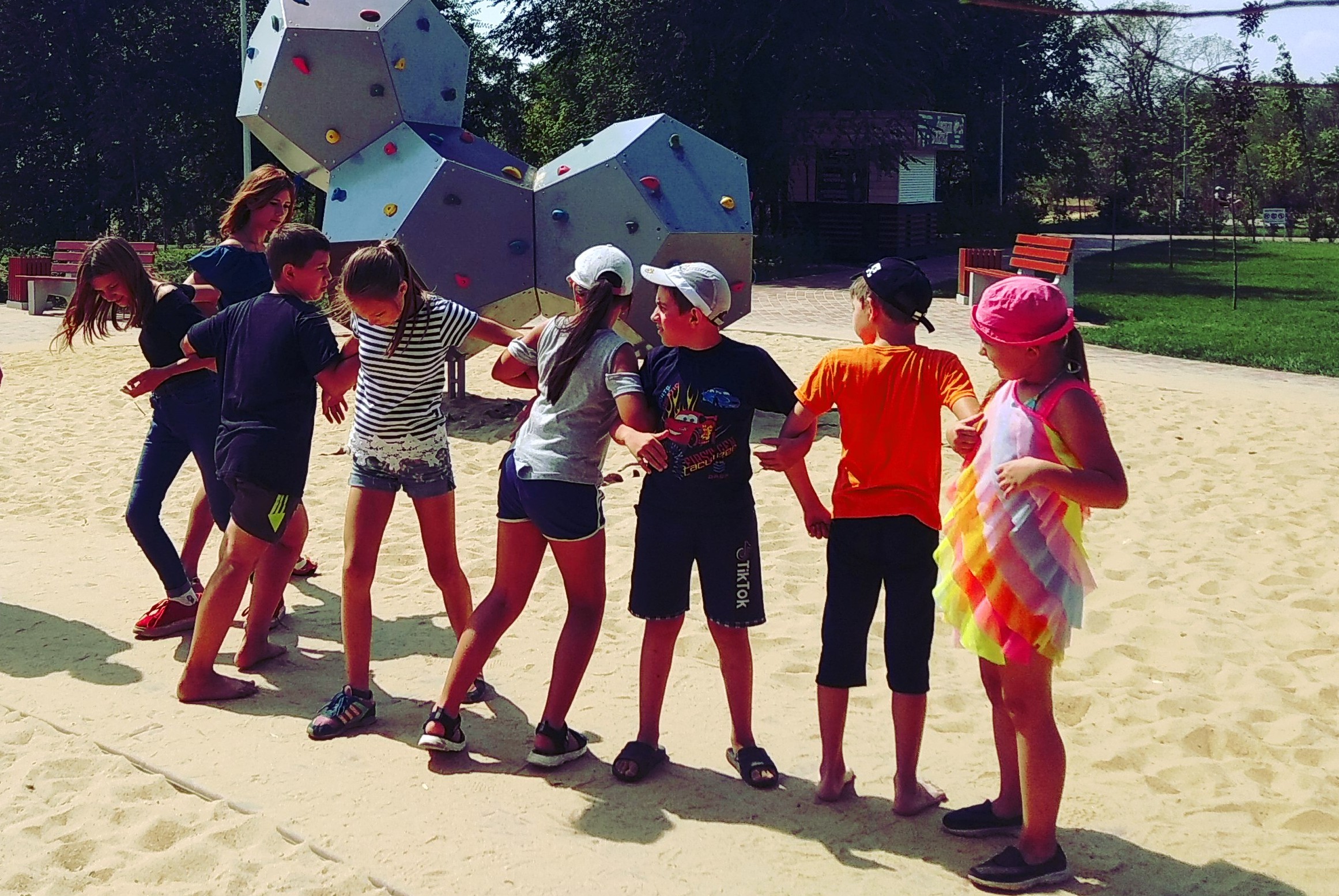 Игровая деятельность в работе с детьми из семей в трудной жизненной ситуации